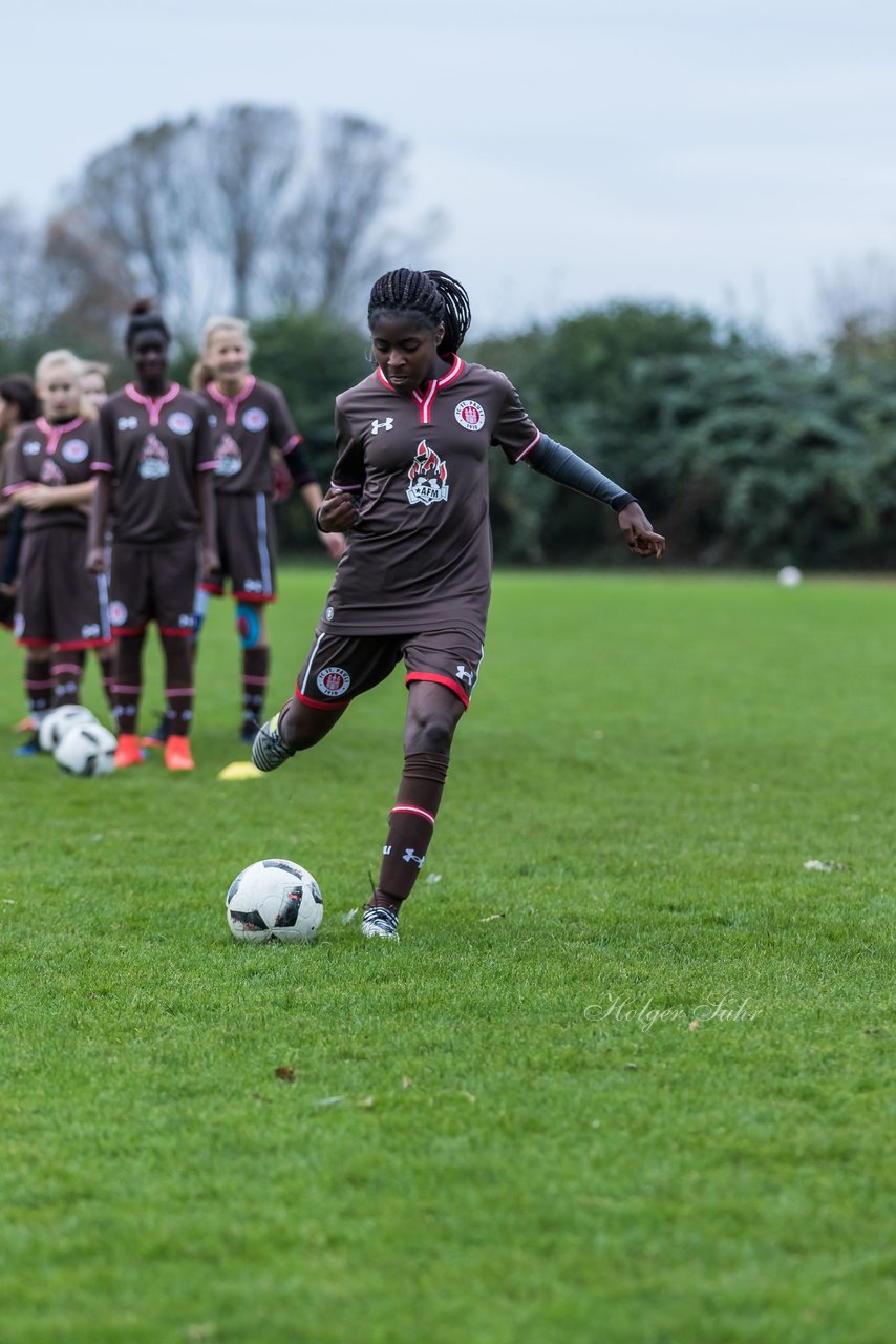 Bild 75 - C-Juniorinnen Halstenbek-Rellingen - St.Pauli : Ergebnis: 0:5